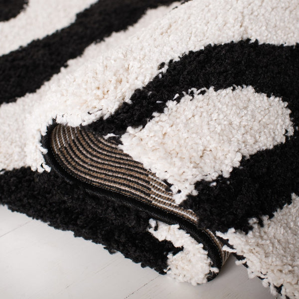 Safavieh Zebra Shag Power Loomed Polypropylene Pile Shag Rug SG452-1290-3