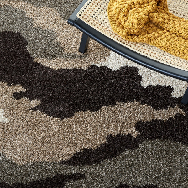 Safavieh Camouflage Shag Power Loomed Polypropylene Pile Shag Rug SG453-1391-29