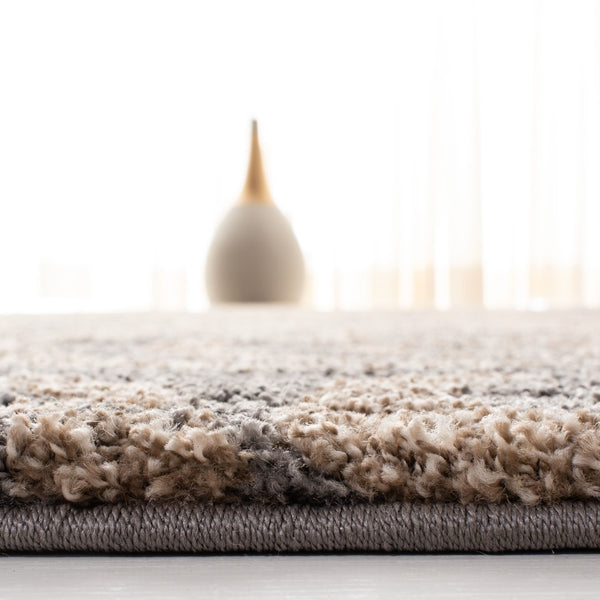 Safavieh Florida Shag Power Loomed Polypropylene Pile Shag Rug SG462-8013-4R