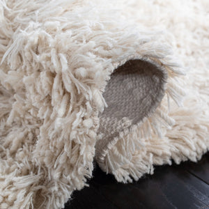 Safavieh Carmel Shag Hand Woven 80% Wool and 20% Cotton Rug SG731A-4R