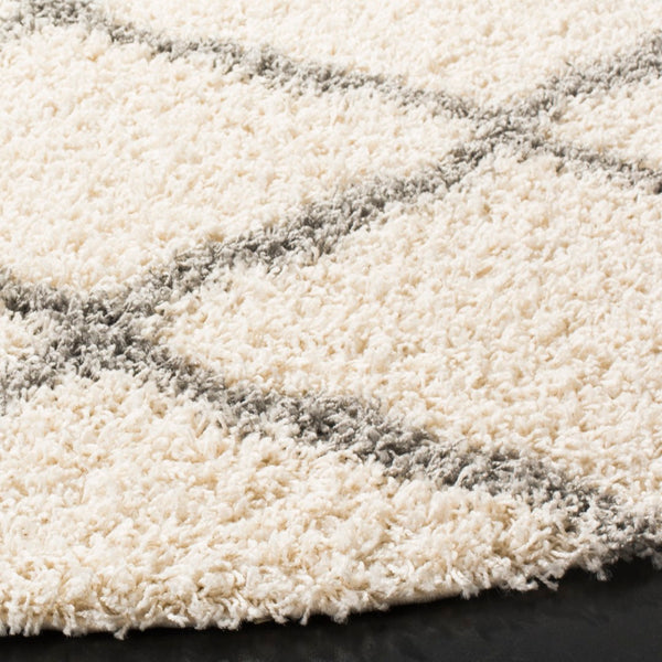 Safavieh Dallas Shag Power Loomed Polypropylene Pile Rug SGDS257F-8SQ