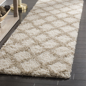 Safavieh Dallas Shag Power Loomed Polypropylene Pile Shag & Flokati Rug SGDS258B-28