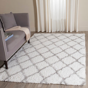 Safavieh Indie Shag 322 Power Loomed Polyester Pile Shag & Flokati Rug SGI322P-3
