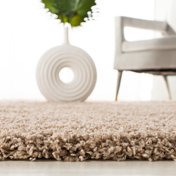 Safavieh Laguna Shag 303 Power Loomed Polypropylene Pile Shag & Flokati Rug SGL303C-4