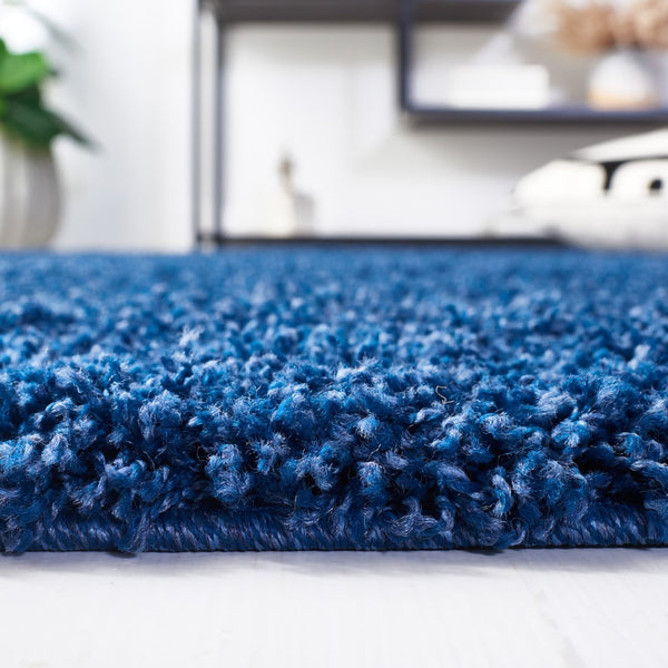 Safavieh Laguna Shag 303 Power Loomed Polypropylene Pile Shag & Flokati Rug SGL303K-210