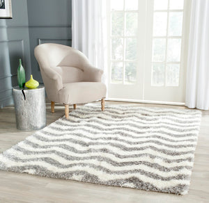 Safavieh Montreal Shag 846 Power Loomed 50% Polypropylene + 50% Polyester Shag & Flokati Rug SGM846B-25