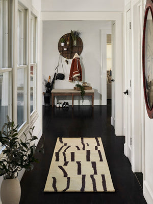 Momeni Simba SIM-4 Hand Tufted Contemporary Geometric Indoor Area Rug Ivory 2'6" x 8' Runner SIMBASIM-4IVY2680