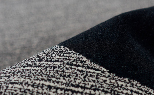 Momeni Simba SIM-9 Hand Tufted Contemporary Geometric Indoor Area Rug Black 9' x 12' SIMBASIM-9BLK90C0