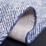 Safavieh Soho 126 Hand Tufted 50% Viscose/30% Wool/20% Cotton Contemporary Rug SOH126N-8