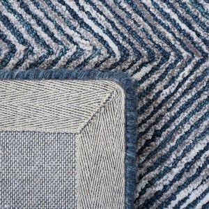 Soho 176 Hand Tufted 45% Viscose, 35% Wool, 20% Cotton Contemporary Rug Dark Grey / Ivory 45% Viscose, 35% Wool, 20% Cotton SOH176F-5