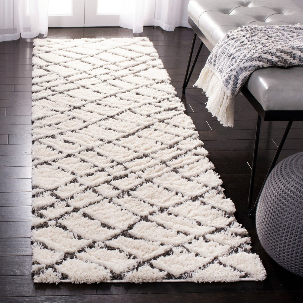 Safavieh Sparta Shag 512 Power Loomed Polypropylene Pile Shag & Flokati Rug SPG512C-28