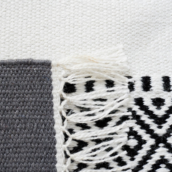 Safavieh Striped Kilim 103 Flat Weave Polyester Rug STK103Z-8