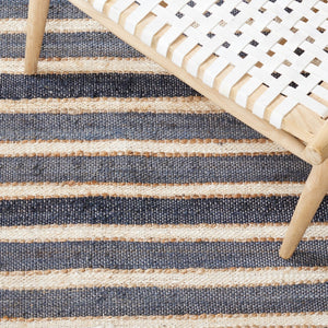 Safavieh Striped Kilim 318 Hand Woven 70% Jute/20% Cotton/and 10% Wool Contemporary Rug STK318H-6