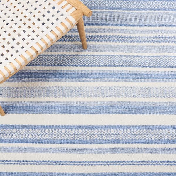 Safavieh Striped Kilim 425 Hand Woven Polyester Rug STK425M-8