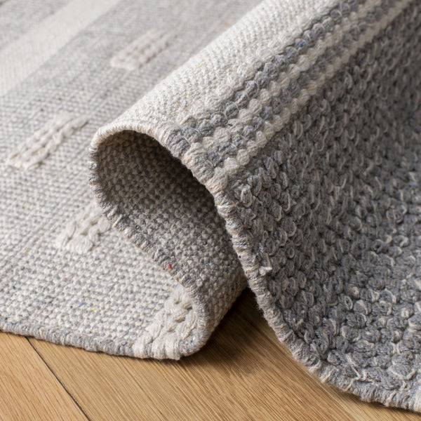 Striped Hand Woven 100% Cotton Pile Rug from India – Stylish, Durable, and Eco-Friendly Home Decor