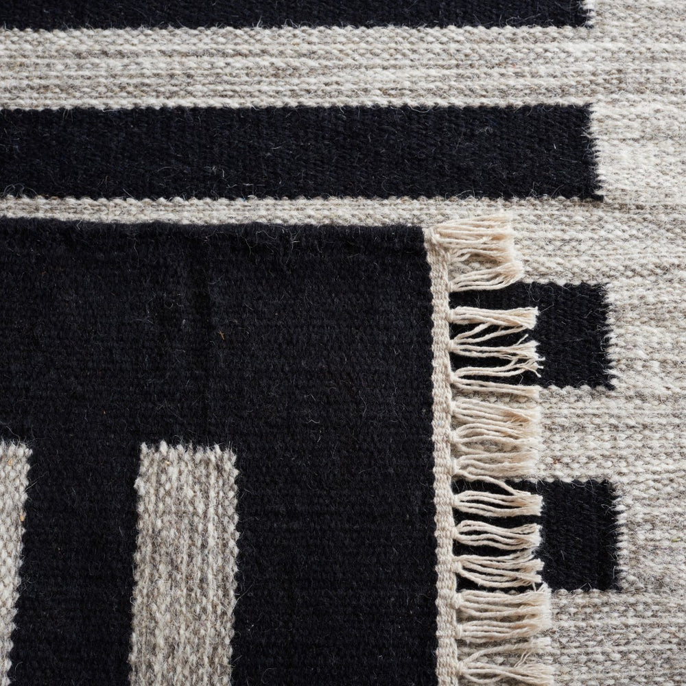 Safavieh Striped Kilim 806 Flat Weave 80% Wool/20% Cotton Contemporary Rug STK806B-8