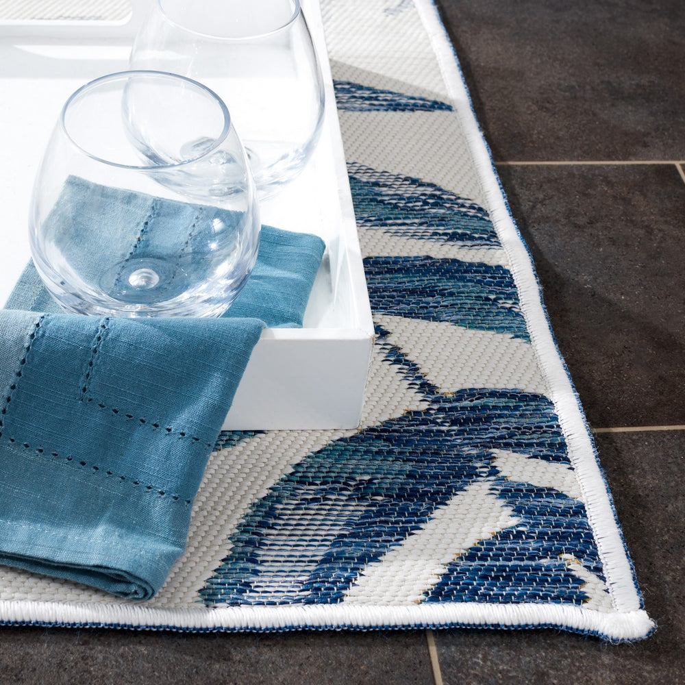 Safavieh Sunrise 670 Flatweave Indoor / Outdoor Rug Ivory / Blue Gold 8' x 10'