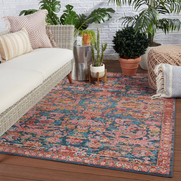 Jaipur Living Swoon Collection SWO05 Maven 78% Polyester 22% Polyester Shrink Machine Made Updated Traditional Oriental Rug RUG150675