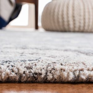 Safavieh Suzani 334 Hand Tufted Wool and Cotton with Latex Contemporary Rug SZN334F-8