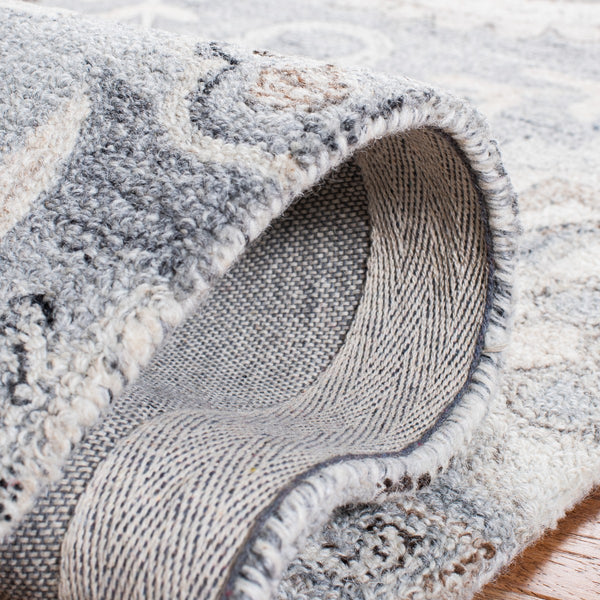 Safavieh Suzani 334 Hand Tufted Wool and Cotton with Latex Contemporary Rug SZN334F-8