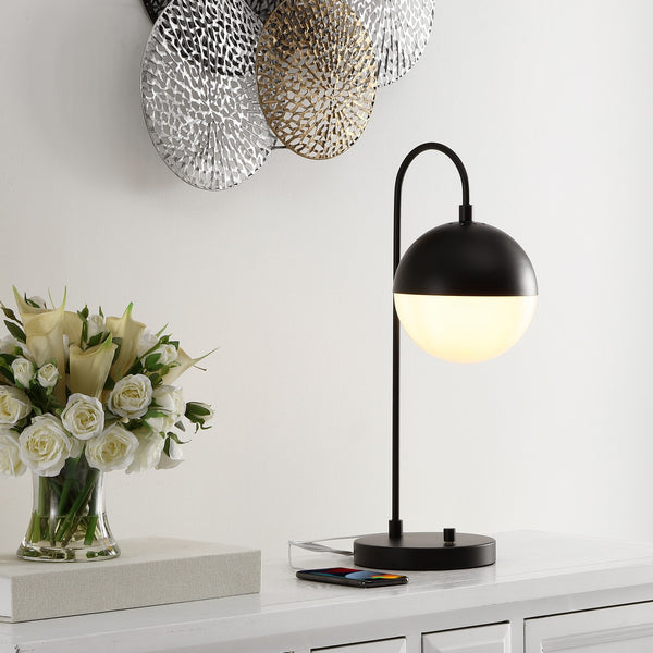 Safavieh Cappi, 20.5 Inch, Black, Iron Table Lamp W/ Usb Port​ Black Metal TBL4040B-U