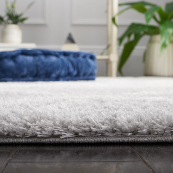 Safavieh Tahoe Shag 676 Power Loomed 60% Polypropylene/Jute 40% Contemporary Rug THO676F-5