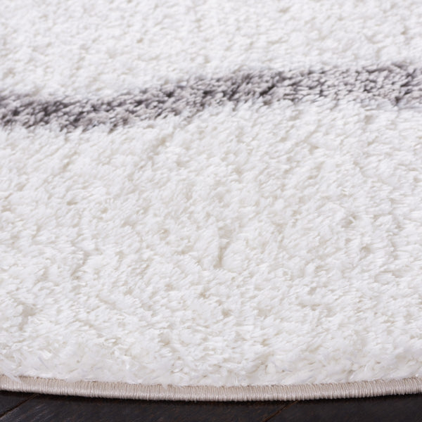 Safavieh Tahoe Shag 677 Power Loomed 60% Polypropylene/Jute 40% Contemporary Rug THO677C-7R