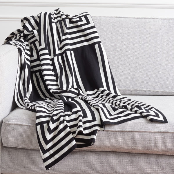 Safavieh Ziggy Throw Black / Ivory Cotton THR401A-5060