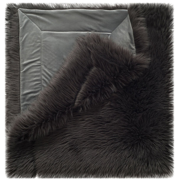 Faux Grey Shadow Fox Throw - Luxurious Soft Plush Blanket for Cozy Home Decor & Elegant Style