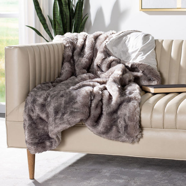 Faux Chinchilla Throw - Luxurious Animal-Friendly Blanket for Cozy Elegance in Home Decor