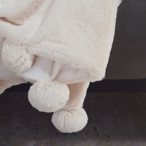 Dalson Pom Pom Throw