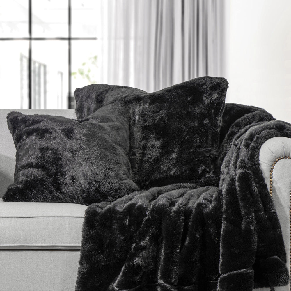 HiEnd Accents Oversized Arctic Bear Throw Blanket TR5005-AB-BK Black Cover: 82% Acrylic/18% Polyester. Lining: 100% Polyester 50x80x1.5