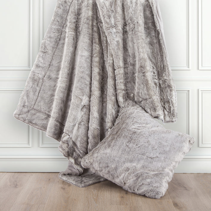 HiEnd Accents Arctic Bear Throw Blanket