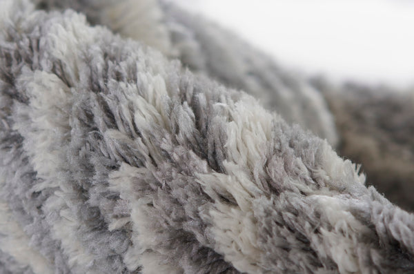 Momeni Novogratz Transcoso TCO-2 Machine Made Contemporary Striped Indoor Area Rug Grey 7'10" x 10' TRANCTCO-2GRY7AA0