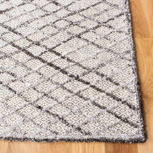 Trace 204 Contemporary Hand Tufted Wool 65%, Viscose, 25%, Nylon 10% Rug Grey / Ivory