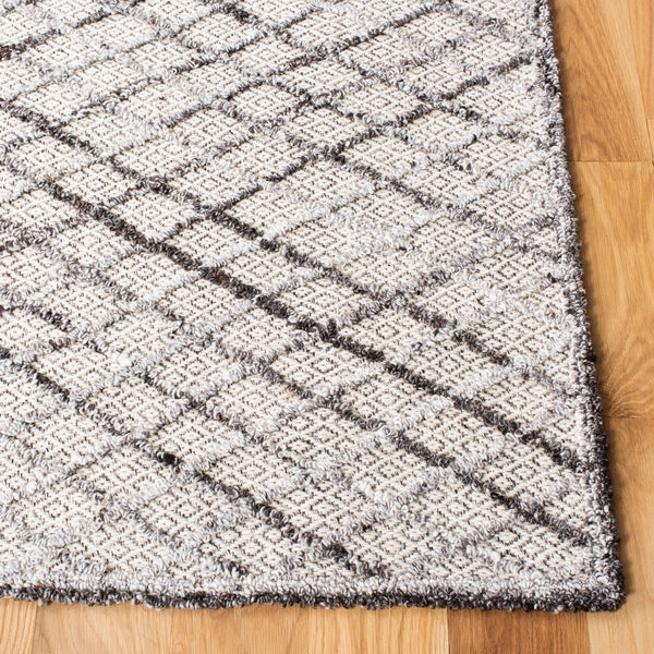 Trace 204 Contemporary Hand Tufted Wool 65%, Viscose, 25%, Nylon 10% Rug Grey / Ivory
