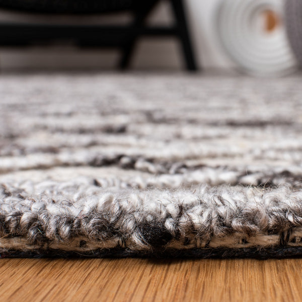 Trace 204 Contemporary Hand Tufted Wool 65%, Viscose, 25%, Nylon 10% Rug Grey / Ivory