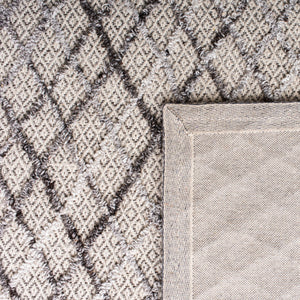 Trace 204 Contemporary Hand Tufted Wool 65%, Viscose, 25%, Nylon 10% Rug Grey / Ivory