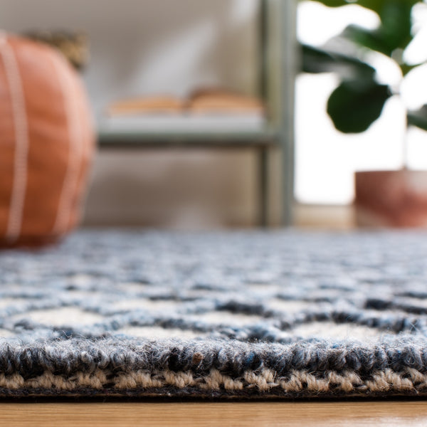 Safavieh Trace 204 Hand Tufted Wool 65%, Viscose, 25%, Nylon 10% Rug Blue / Black 9' x 12'