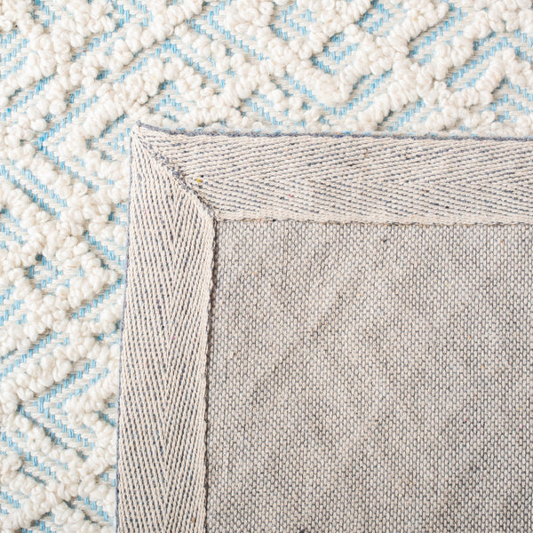 Trace 224 Contemporary Hand Tufted Wool 65%, Viscose, 25%, Nylon 10% Rug Ivory / Blue