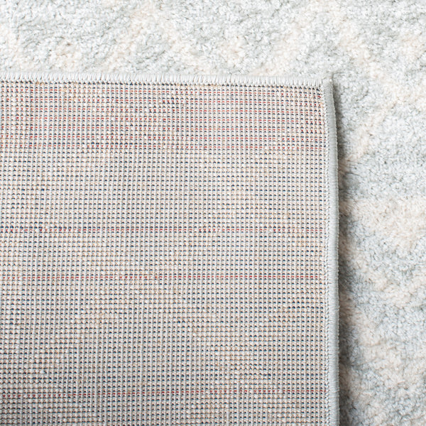 Tulum 270 Bohemian Power Loomed Polypropylene Pile Rug Light Grey / Ivory