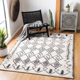 Tunisia 736 Bohemian Power Loomed 100 % Polyproplene Pile Rug Ivory / Black