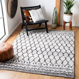 Tunisia 760 Bohemian Power Loomed 100 % Polyproplene Pile Rug Ivory / Black