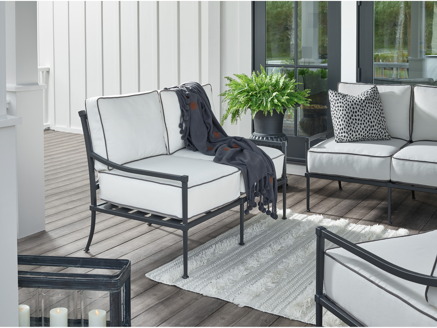 Universal Furniture Seneca Loveseat - Thumbnail 5