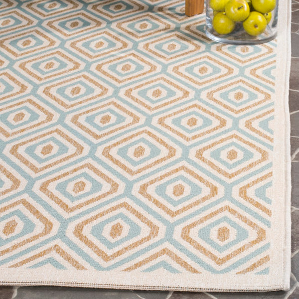 Safavieh Veranda 003 Power Loomed 87% Polypropylen/9.3% Polyester/3.7% Latex Outdoor Rug VER003-0213-4