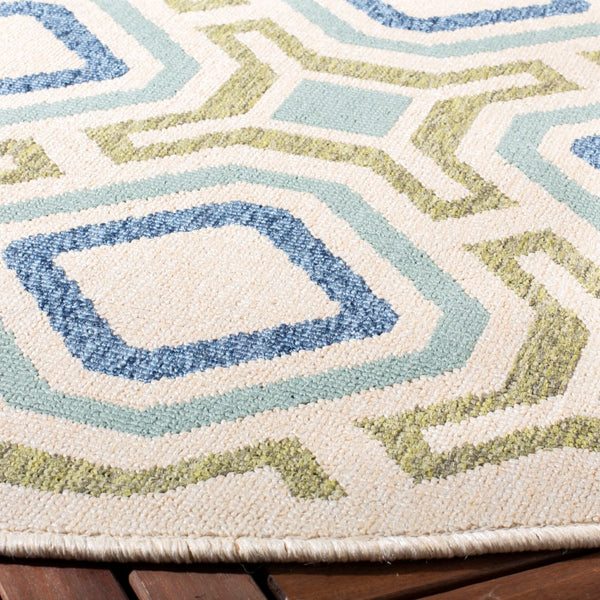 Safavieh Veranda 089 Power Loomed 87% Polypropylen/9.3% Polyester/3.7% Latex Outdoor Rug VER089-0614-4