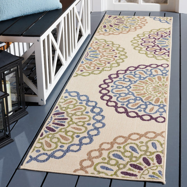 Safavieh Veranda 092 Power Loomed 87% Polypropylen/9.3% Polyester/3.7% Latex Outdoor Rug VER092-0514-4