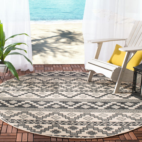 Safavieh Veranda 095 Power Loomed 87% Polypropylen/9.3% Polyester/3.7% Latex Outdoor Rug VER095-3413-4