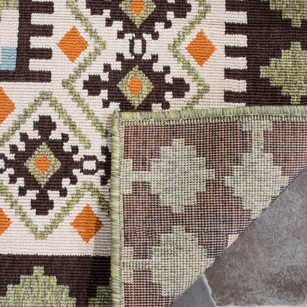 Safavieh Veranda 099 Power Loomed 87% Polypropylen/9.3% Polyester/3.7% Latex Outdoor Rug VER099-0725-6