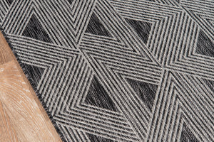Momeni Novogratz Villa VI-06 Machine Made Contemporary Geometric Indoor/Outdoor Area Rug Charcoal 9'3" x 12'6" VILLAVI-06CHR93C6